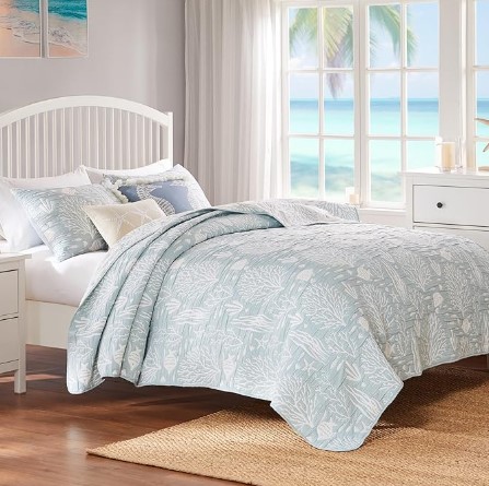 7 Coastal boho bedding ideas Greenland Home Coastal Paradise Reversible Matelassé Coverlet Set, 3-Piece Full/Queen, Marina Seafoam